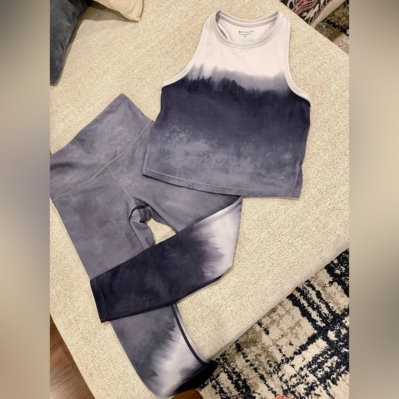 Athleta Pants - Athleta leggings and top set